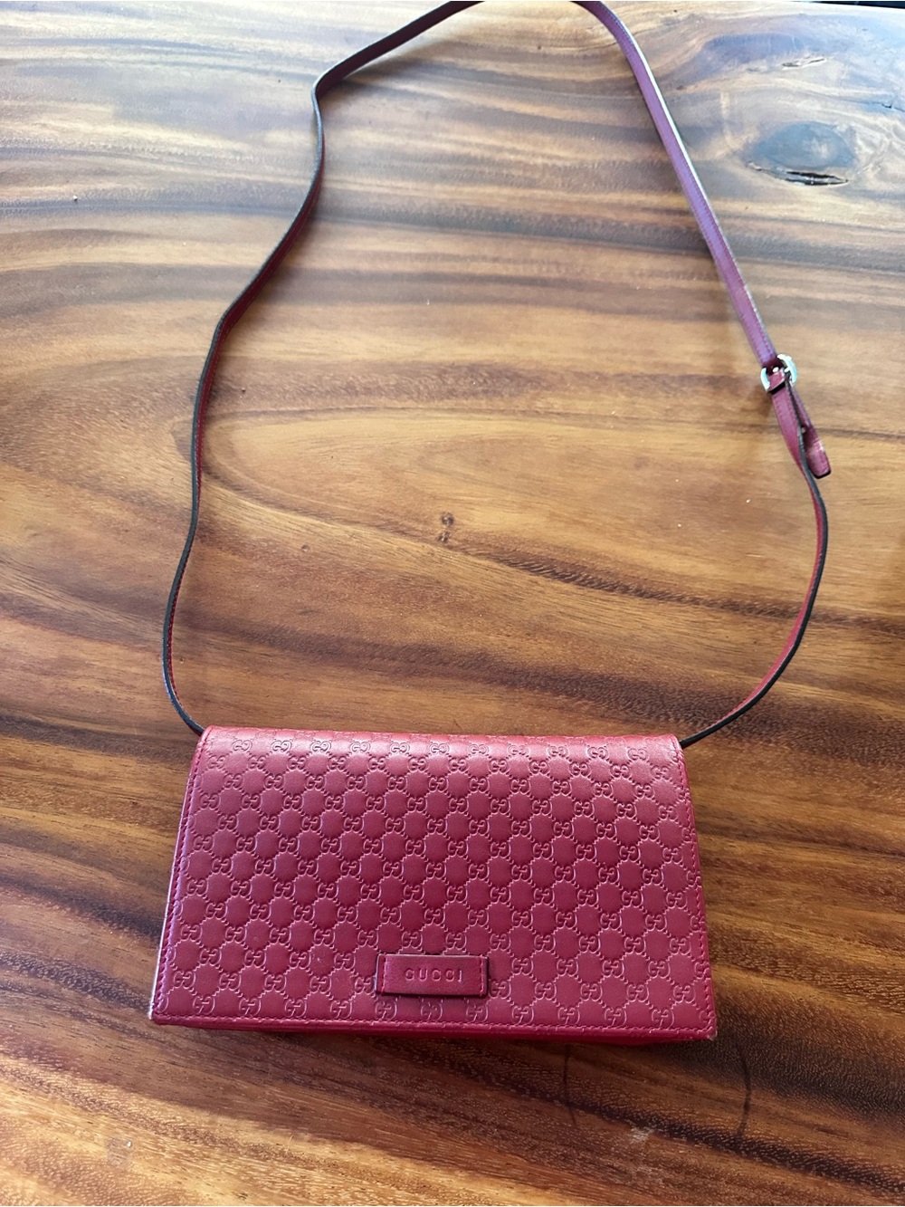 GUCCI Micro Guccissima GG Embossed Logo Crossbody Wallet On Chain Bag Purse